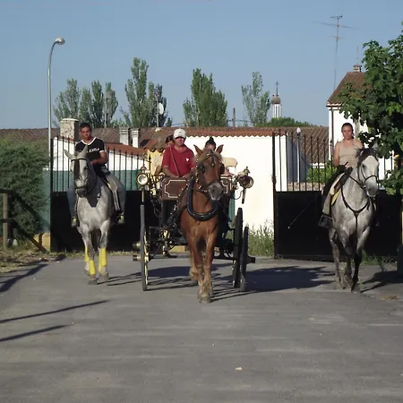 Guest house La Hipica 3*