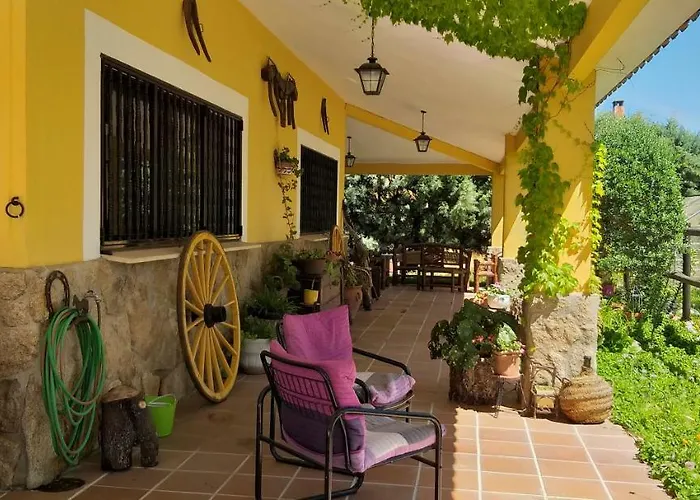 Pensión La Hípica 3*